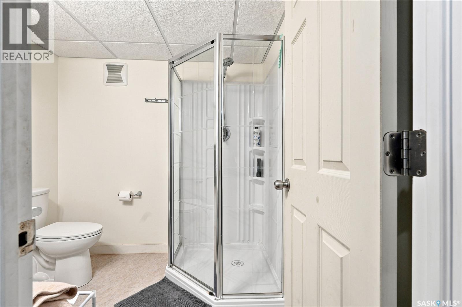203 Michener CRESCENT - 25