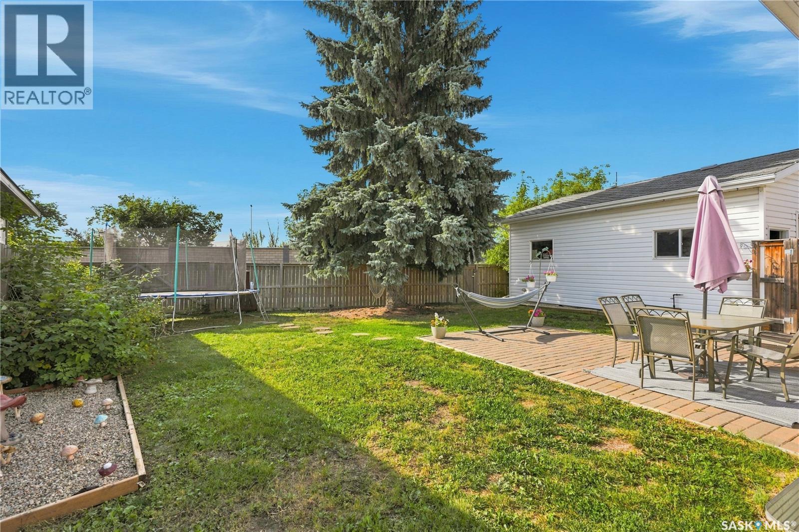 203 Michener CRESCENT - 32