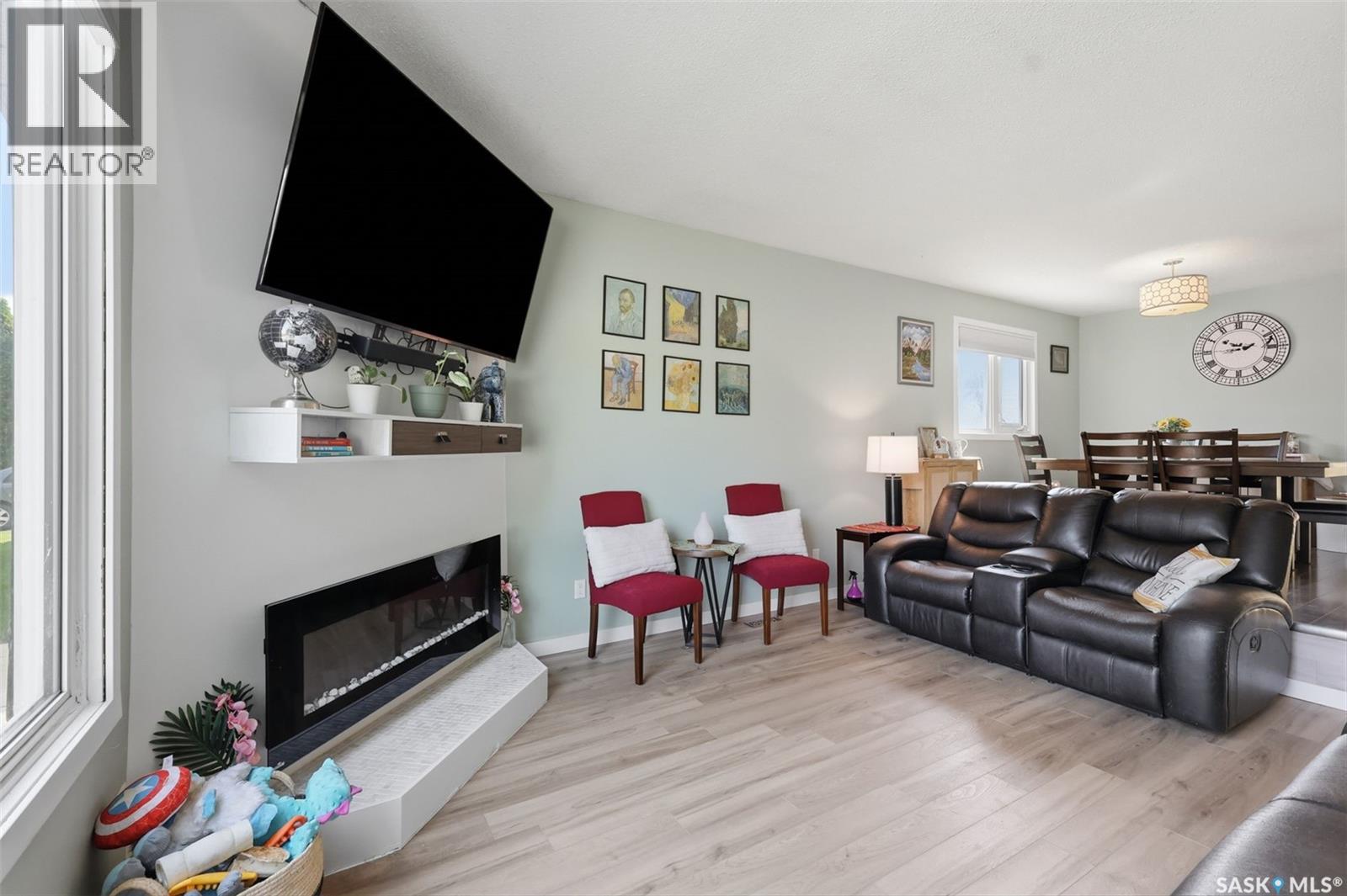 334 Needham CRESCENT - Image 4