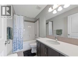 917 West Lakeview Drive, Chestermere, AB T1X2N3 Photo 22
