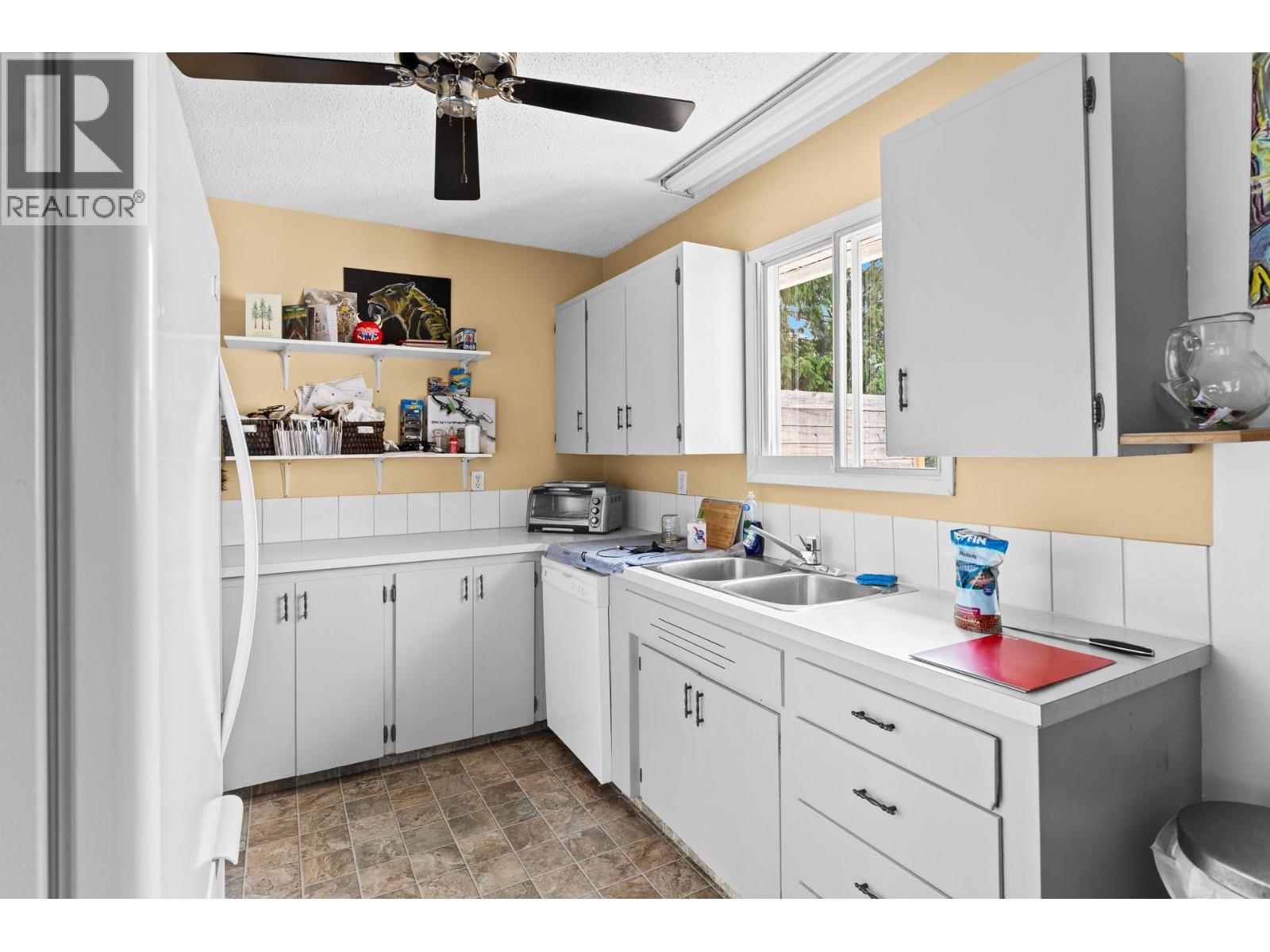  702 Fraser Road, Kelowna