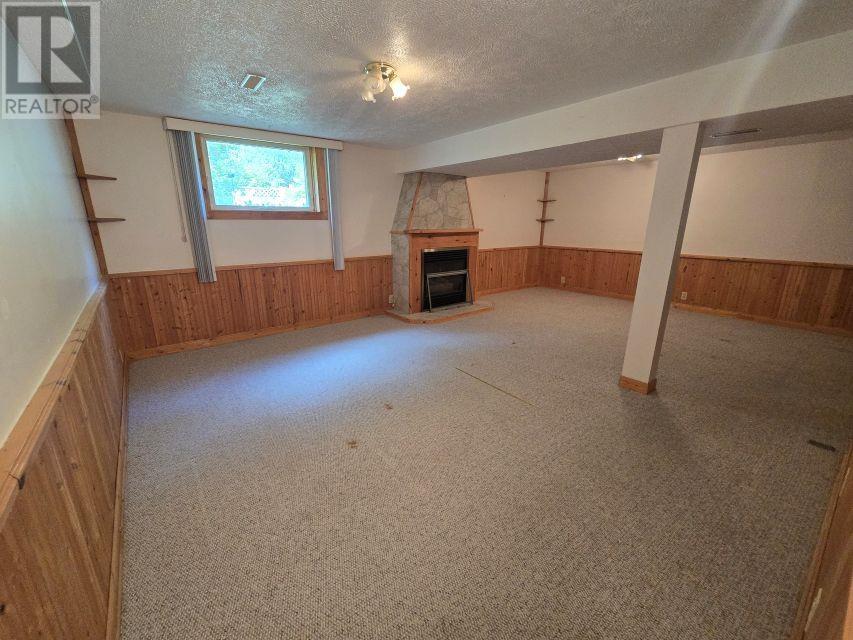 58 Taylor BLVD - 18