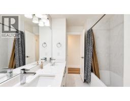 23 N Fell Avenue, Burnaby, BC V5B1L3 Photo 23