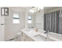 23 N Fell Avenue, Burnaby, BC V5B1L3 Photo 22