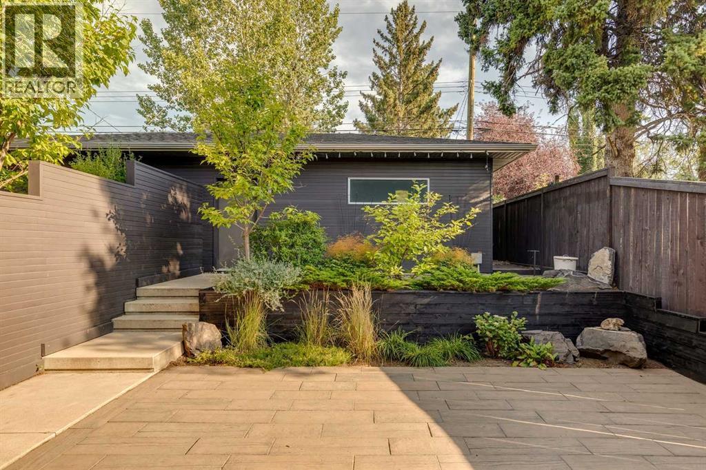 2218 32 Avenue SW - Image 5