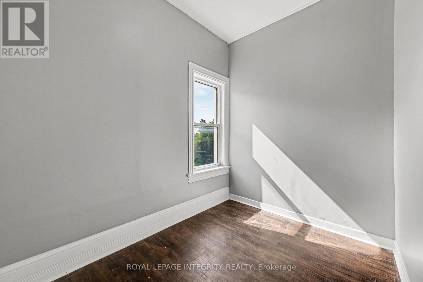 42 ELMSLEY STREET S - 24