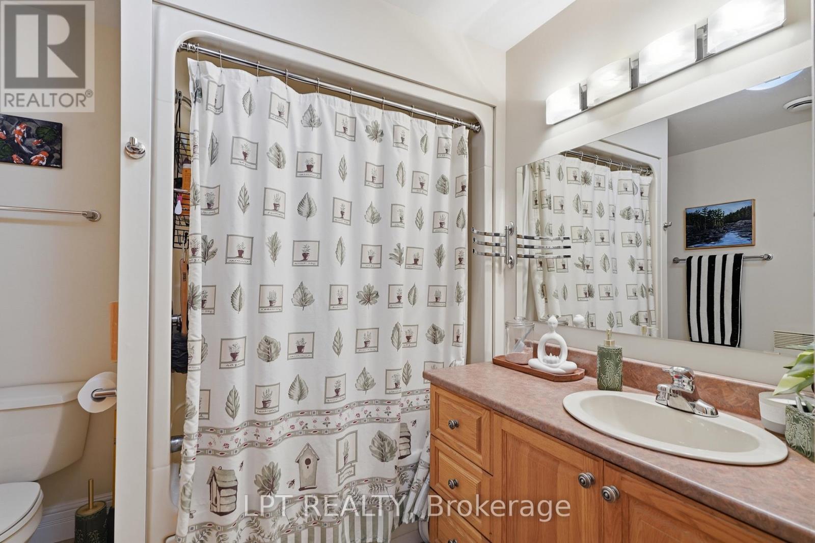 #26 26 PENDLETON STREET - Image 18