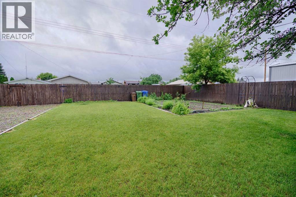 6014 52 Street - 30