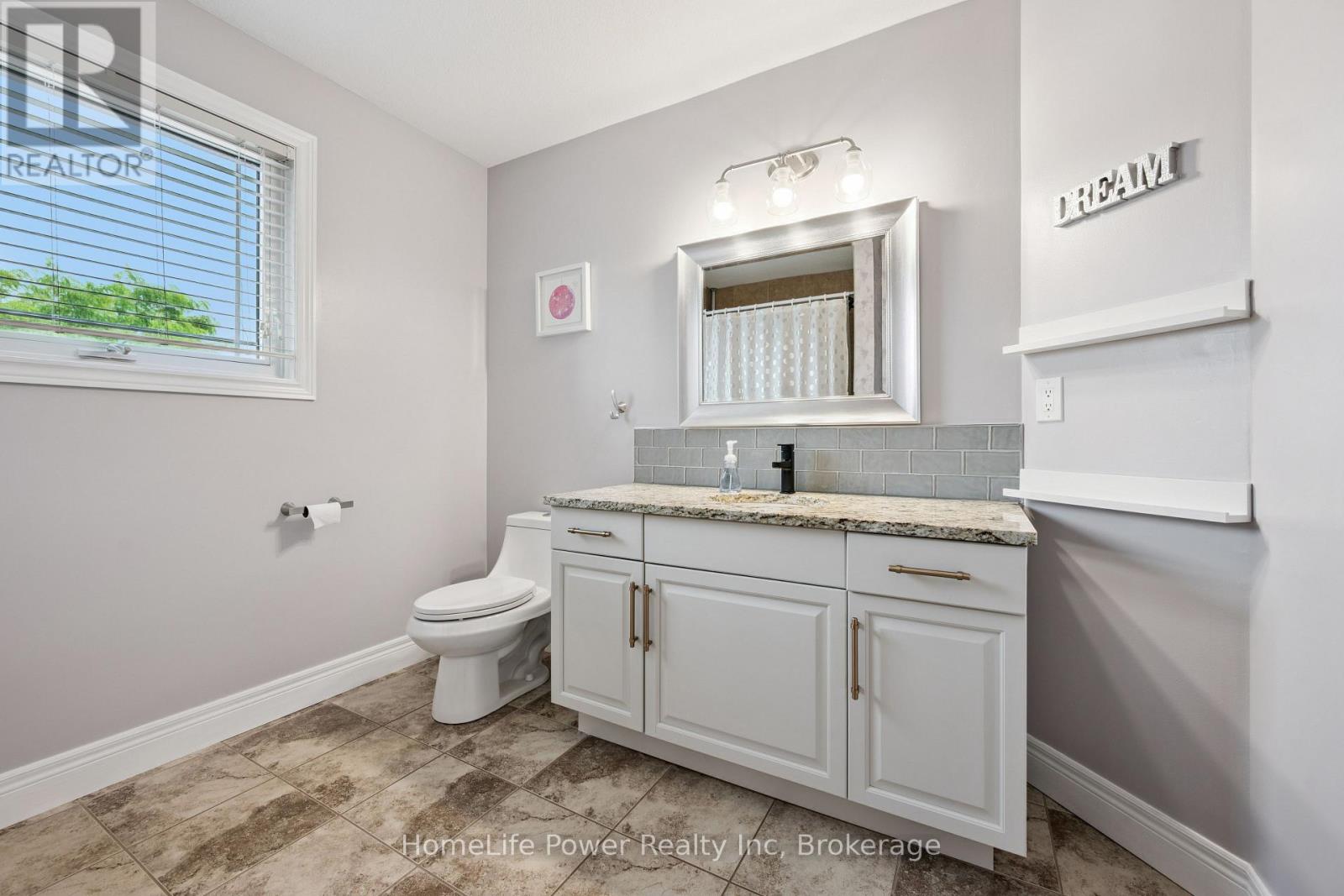 183 TOWNSEND DRIVE - Image 28