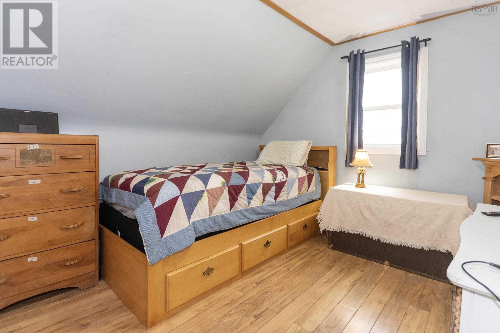 516 Lower Cove Road - 24