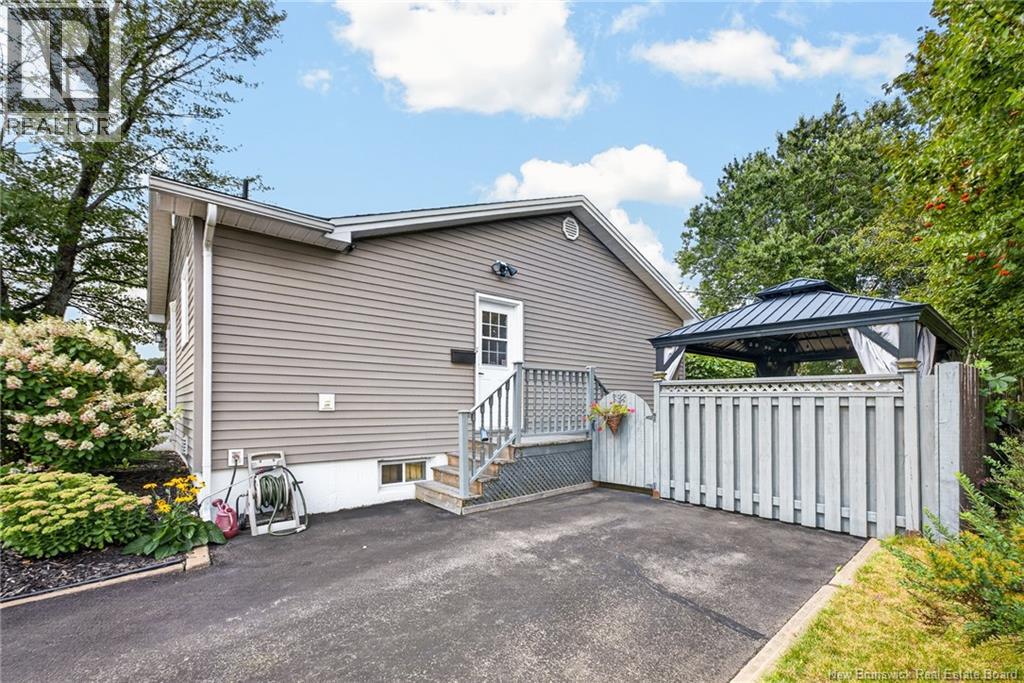116 Ellerdale Avenue - 34