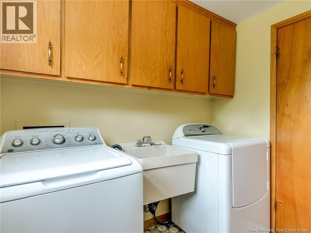6 Charles - Image 23