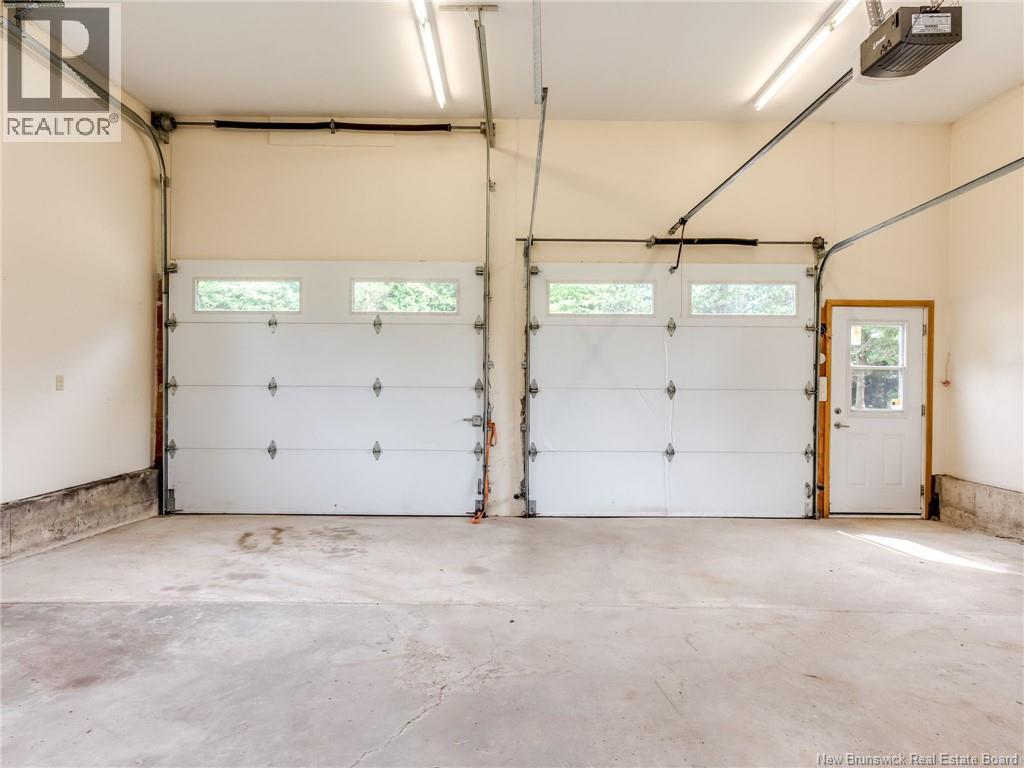 6 Charles - Image 31