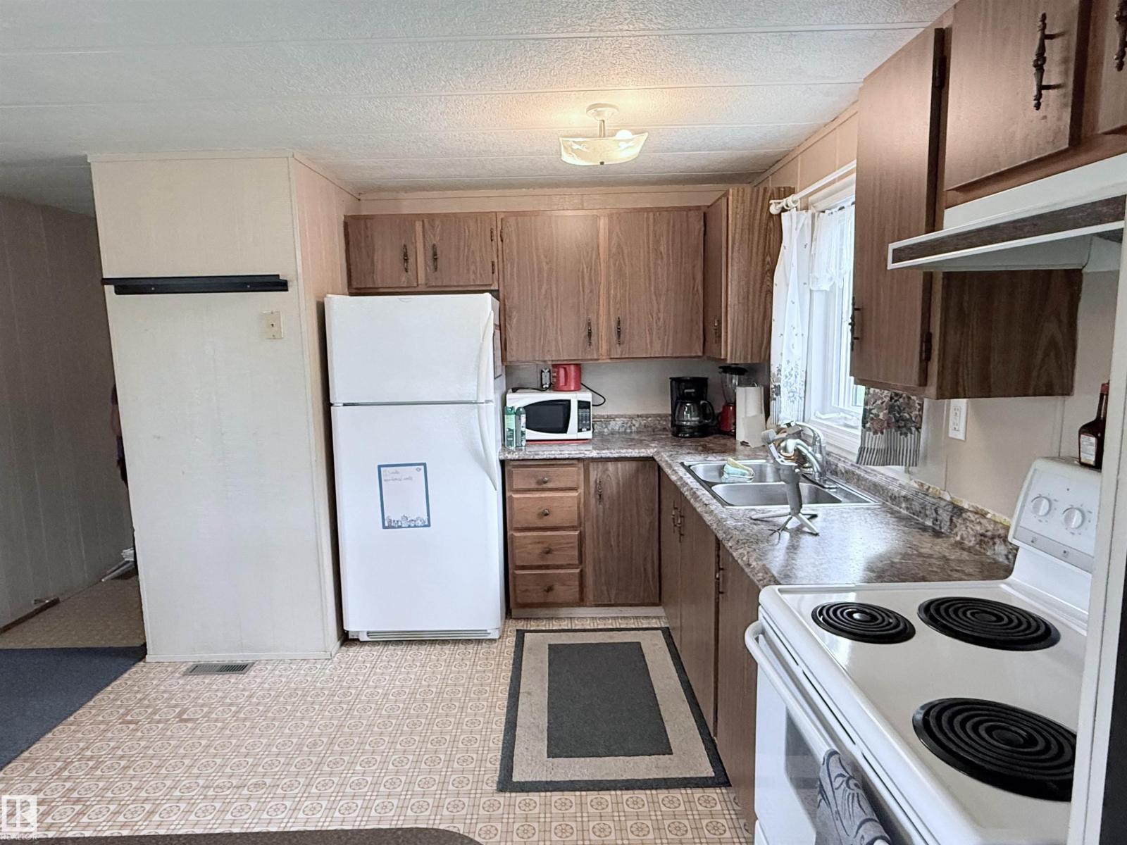 3040 CENTRAL DR - 15