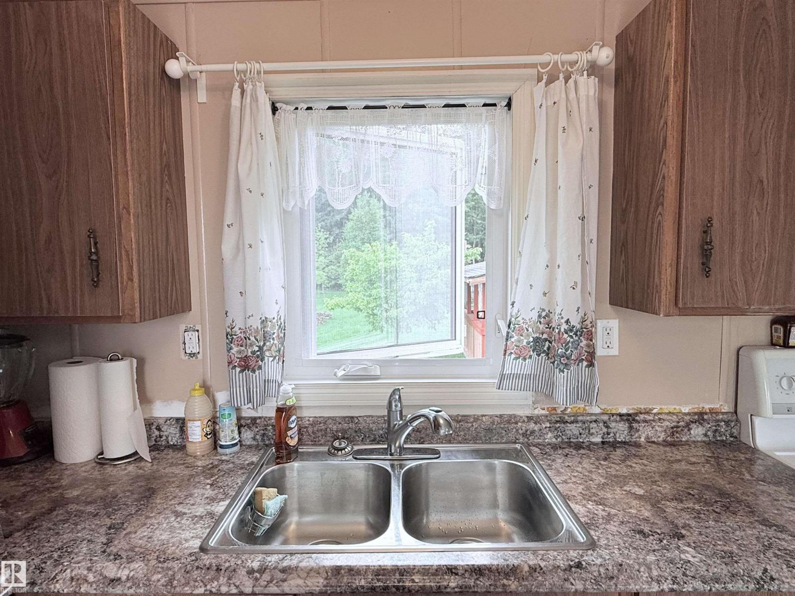 3040 CENTRAL DR - Image 18