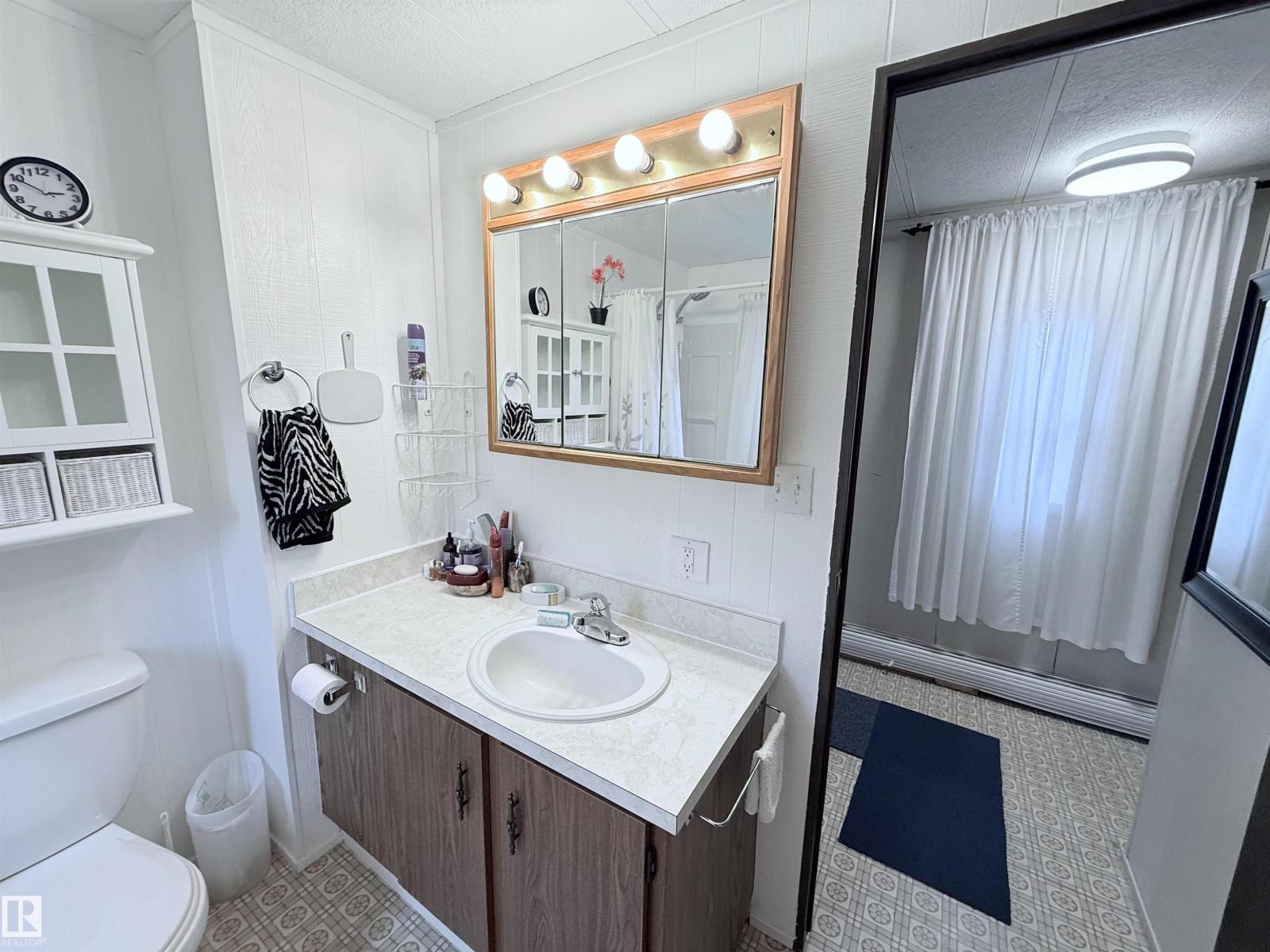 3040 CENTRAL DR - Image 24