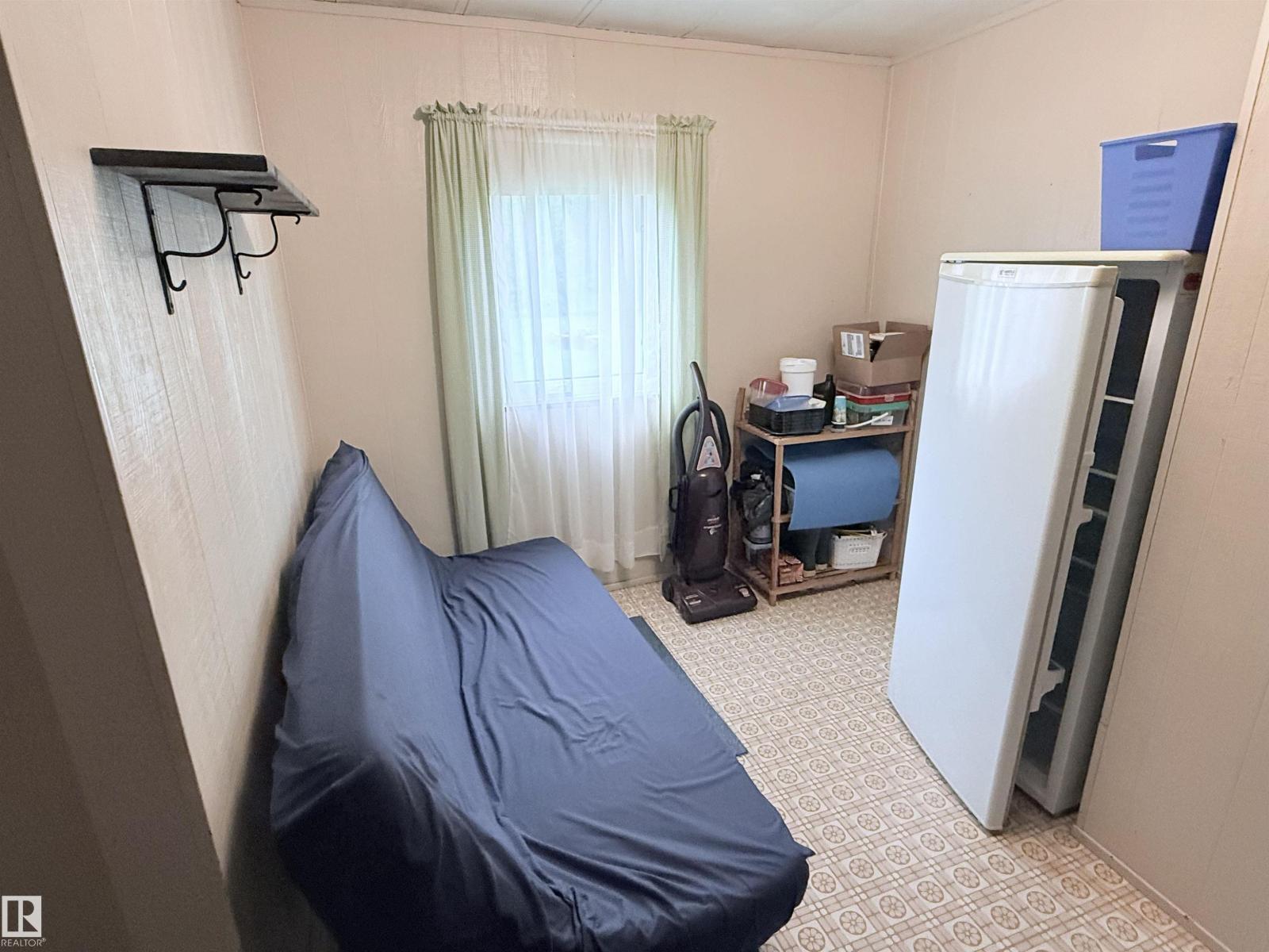 3040 CENTRAL DR - 27