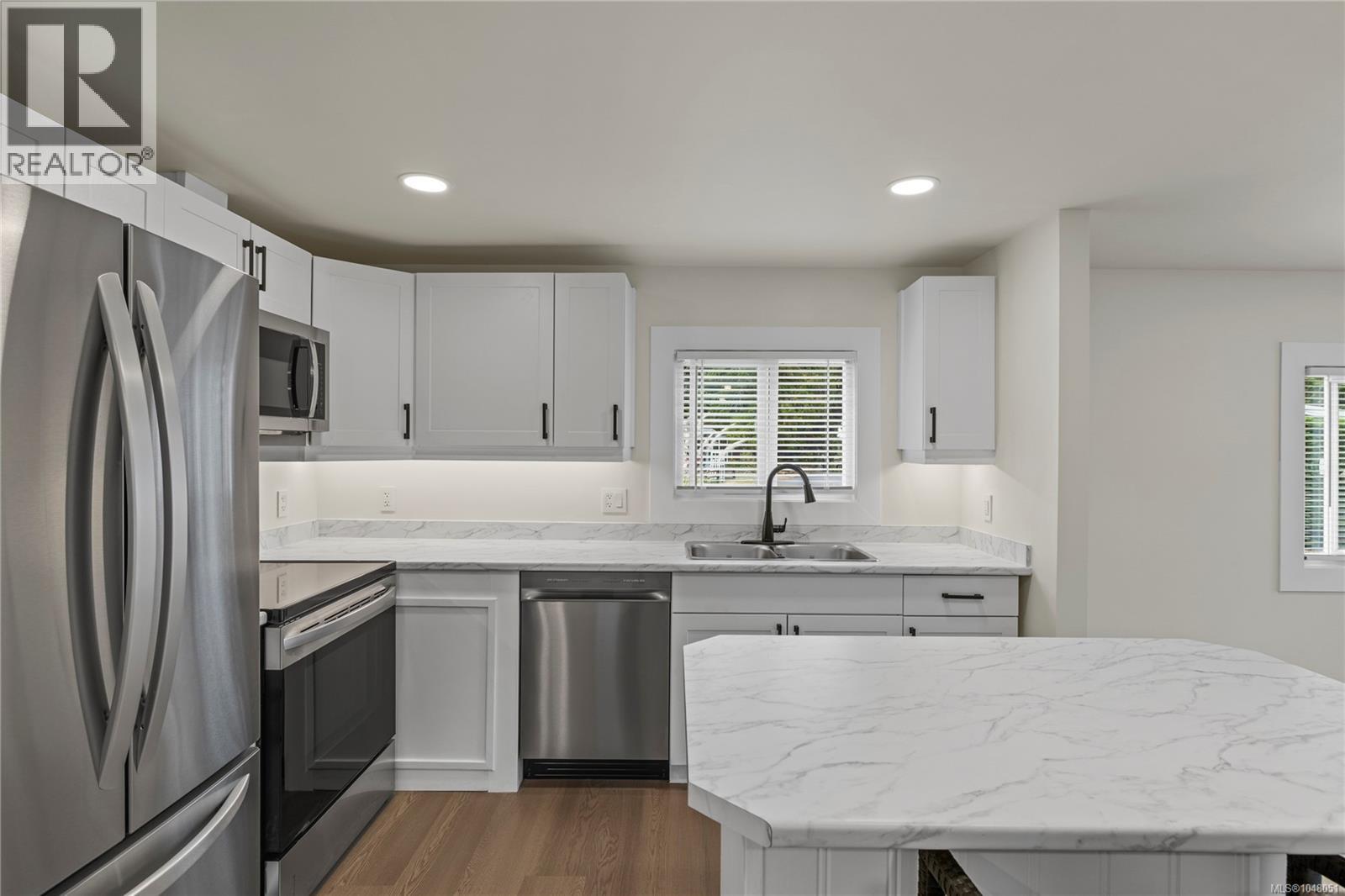 #66 1247 Arbutus Rd - Image 22