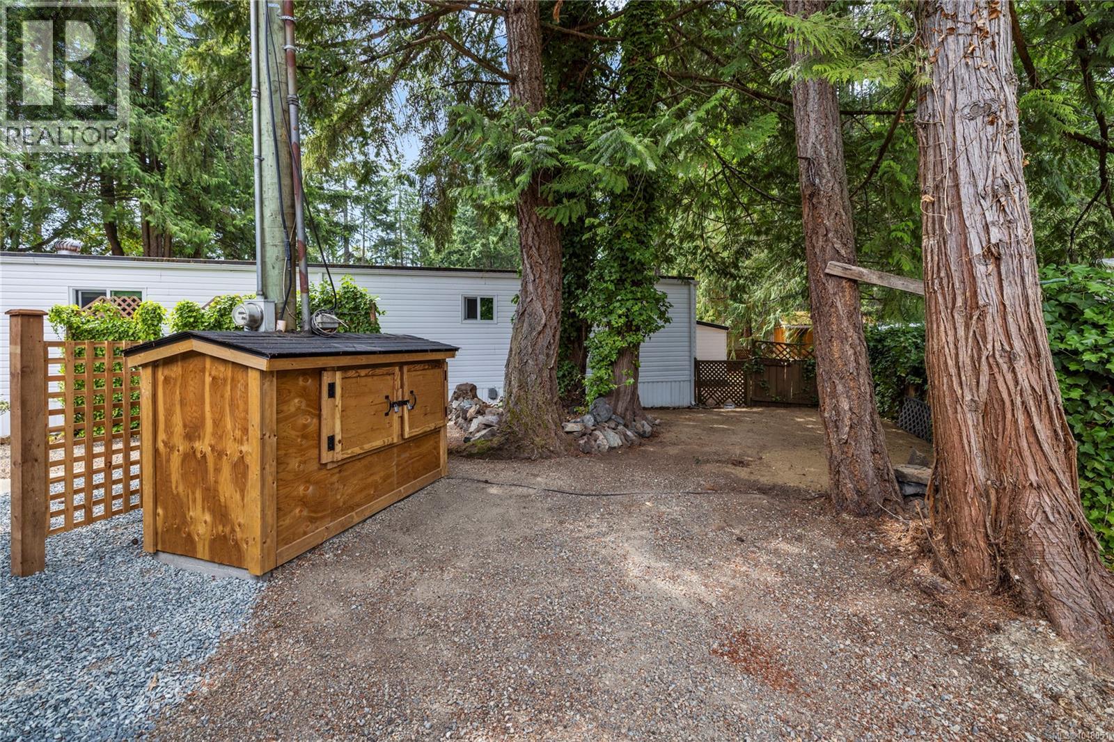 #66 1247 Arbutus Rd - 7