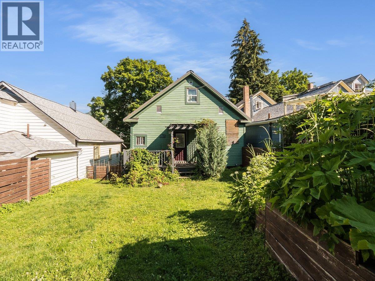 818 MILL Street - Image 57