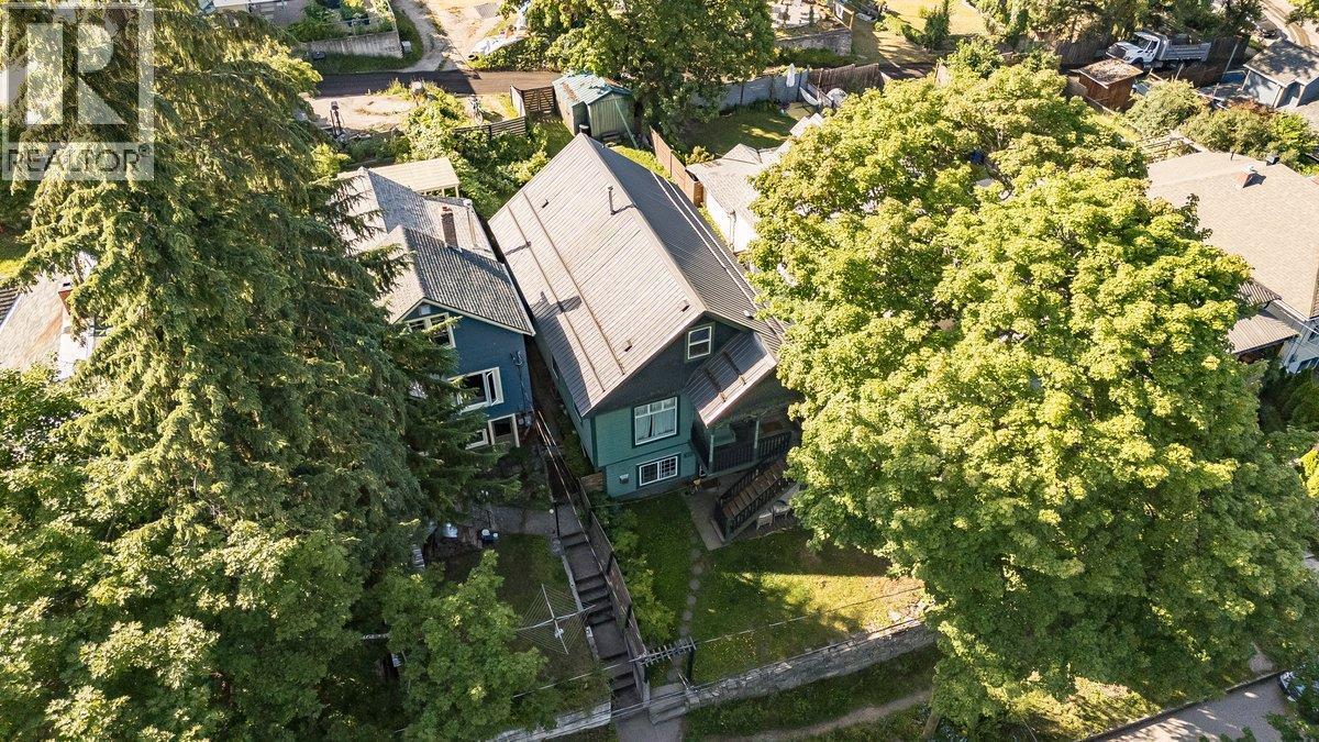 818 MILL Street - Image 63