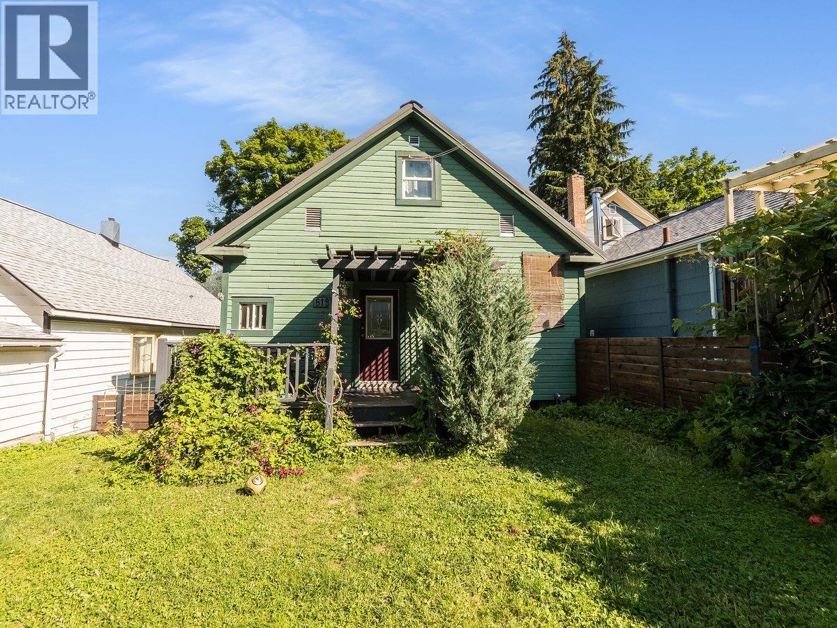 818 MILL Street - 58