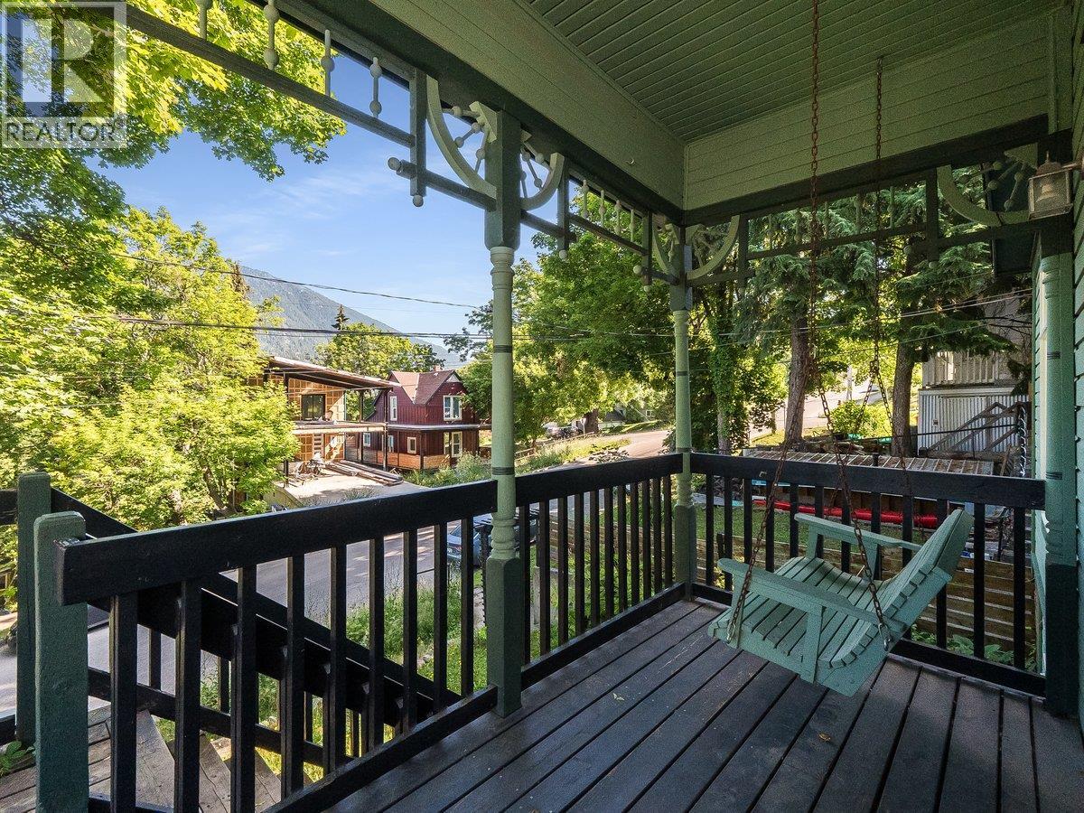 818 MILL Street - 2