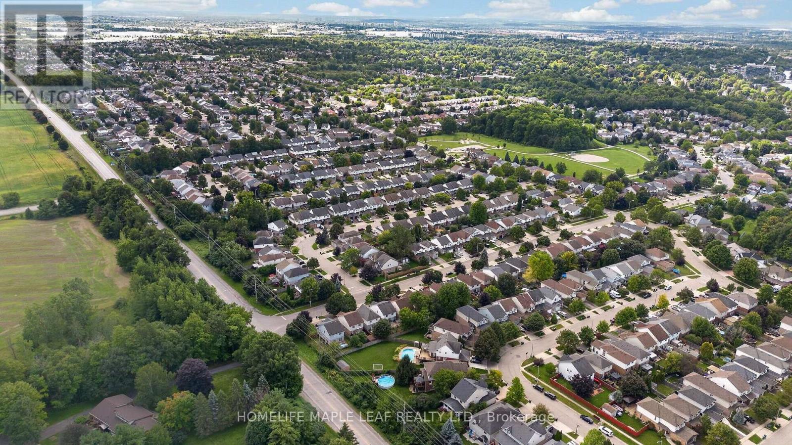 211 Melran photo 5