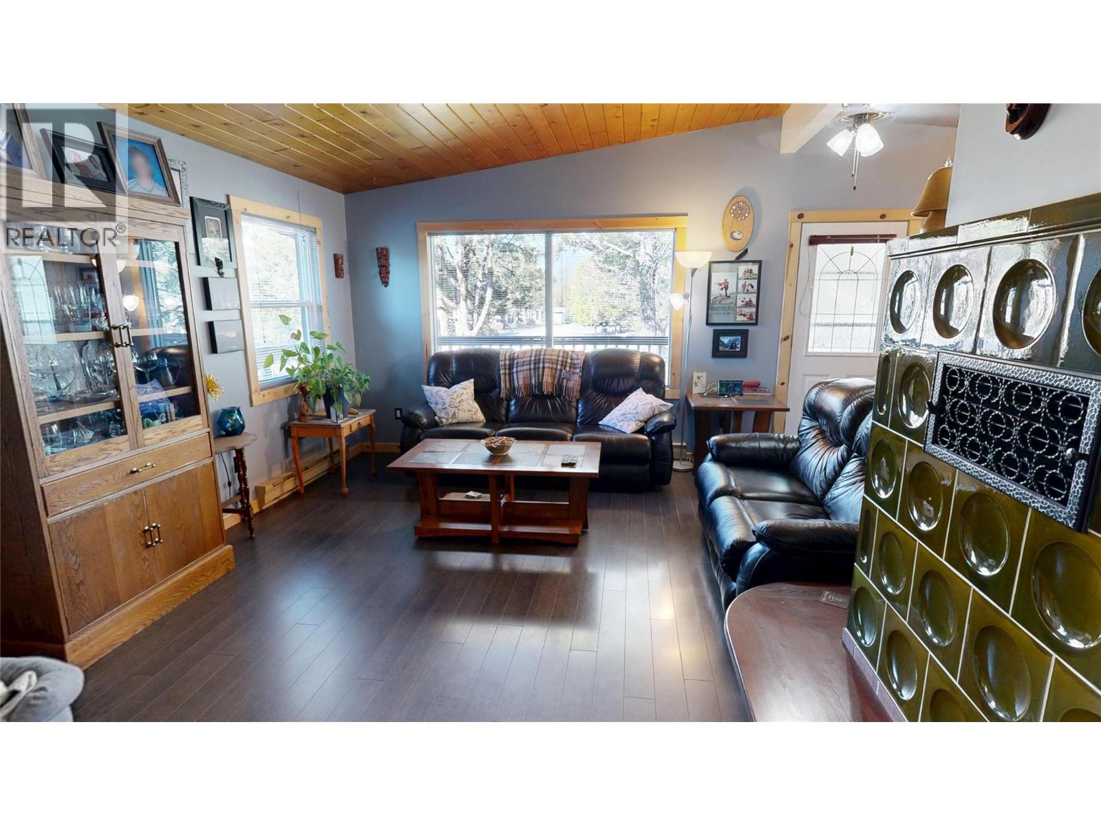 7536 JACKSON Avenue - 3