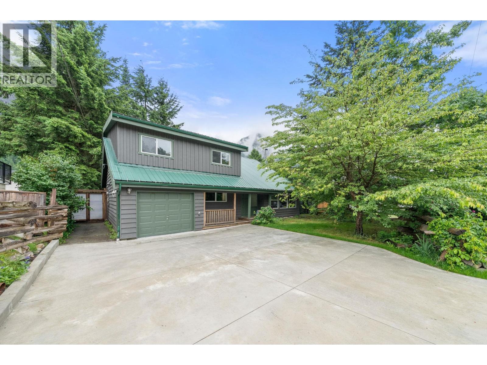 Property for sale at 38260 WESTWAY AVENUE