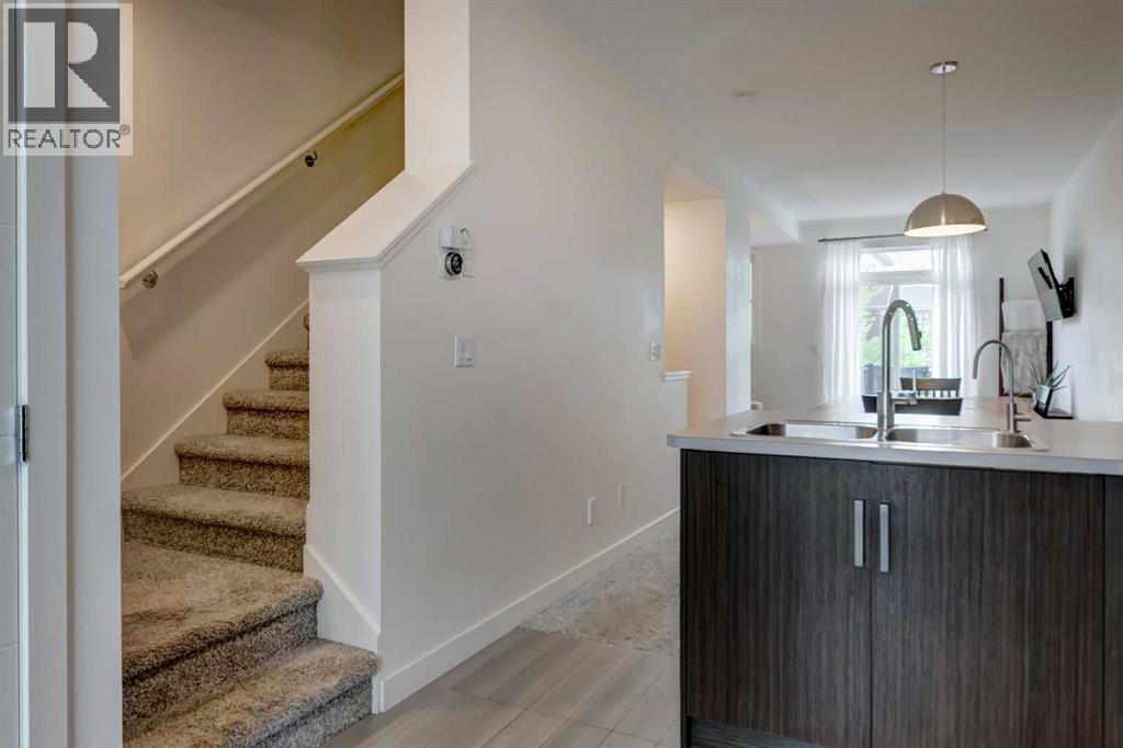 372 Walden Parade SE - 12