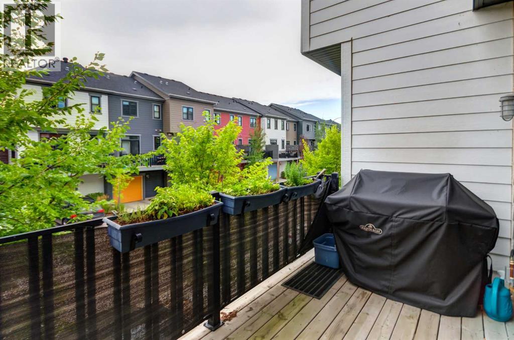 372 Walden Parade SE - 25