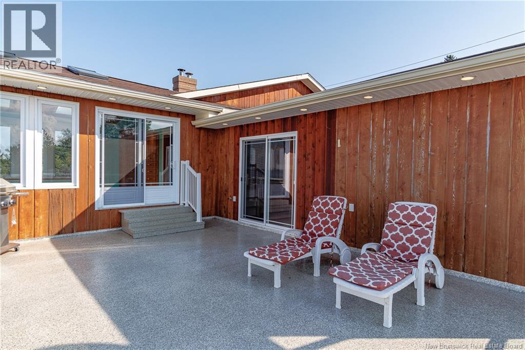 127 Bay Crescent Drive - 14