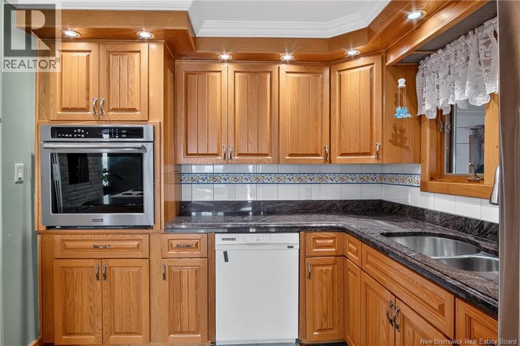127 Bay Crescent Drive - 21