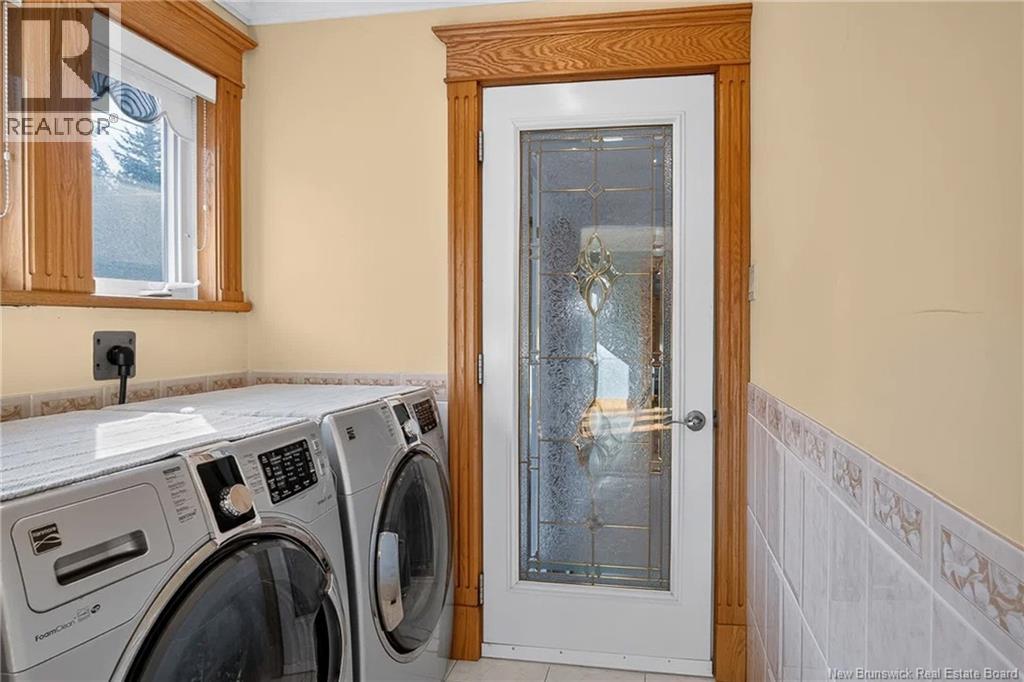 127 Bay Crescent Drive - 38