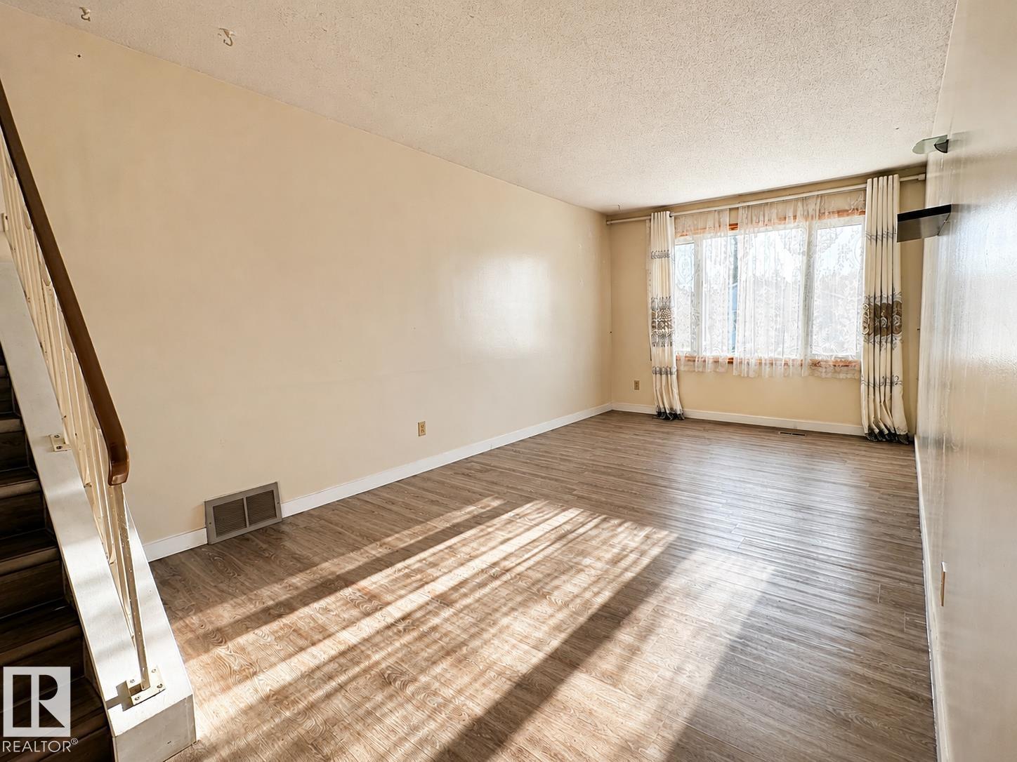 13110 31 ST NW - Image 23