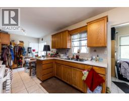 911 Sperling Avenue, Burnaby, BC V5B4H7 Photo 9