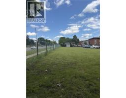 26 Carnaby Crescent, Kitchener, ON N2A1M7 Photo 8