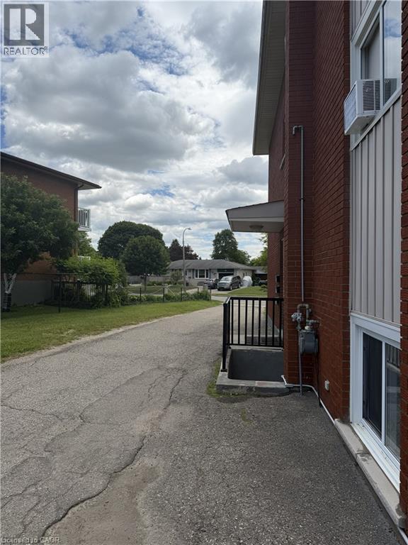 26 CARNABY Crescent - Image 15