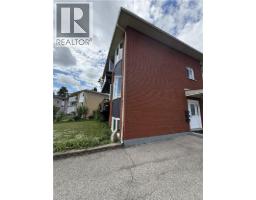 26 Carnaby Crescent, Kitchener, ON N2A1M7 Photo 18