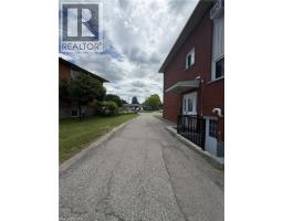 26 Carnaby Crescent, Kitchener, ON N2A1M7 Photo 17