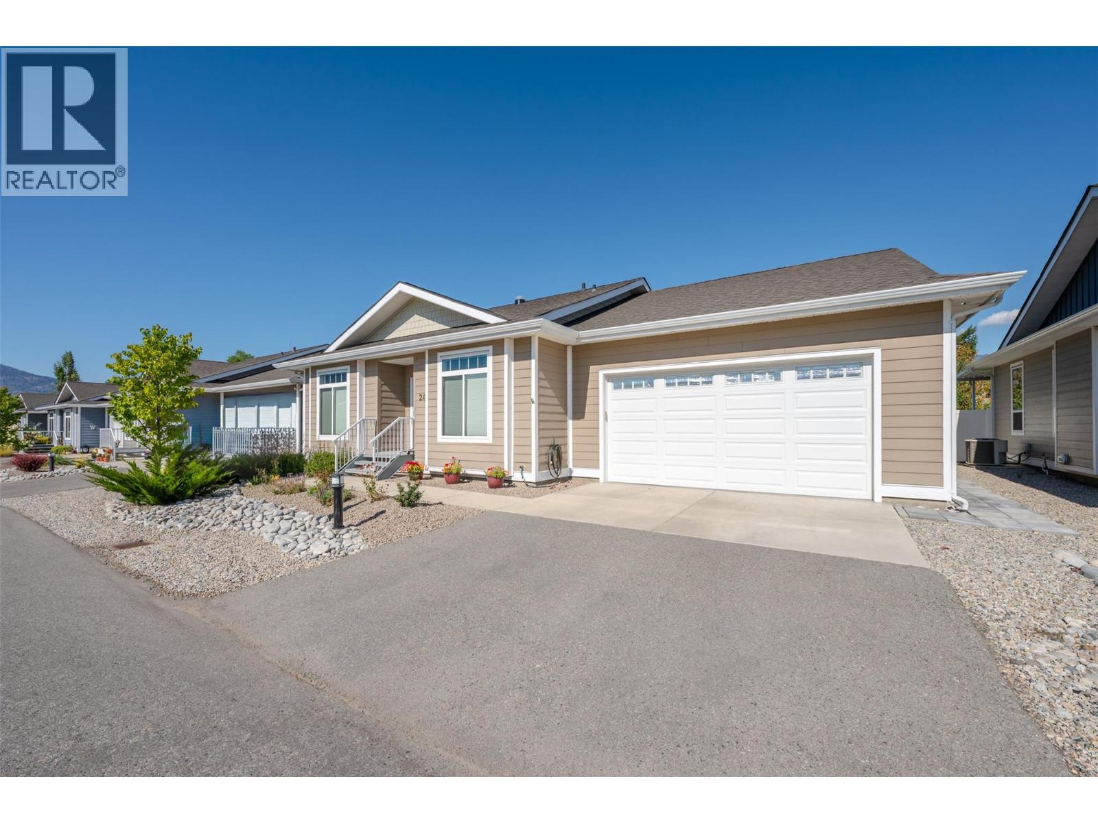 #24 351 Warren Avenue W - 3
