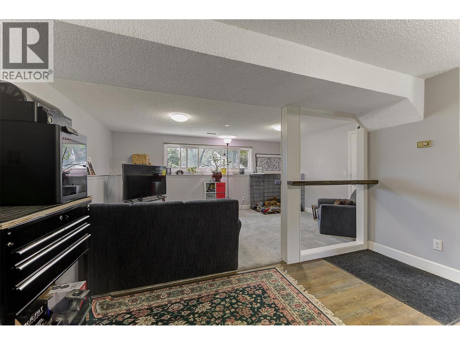  160 Leo Road, Kelowna