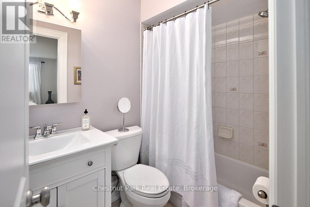 40 BARKER BOULEVARD - 16