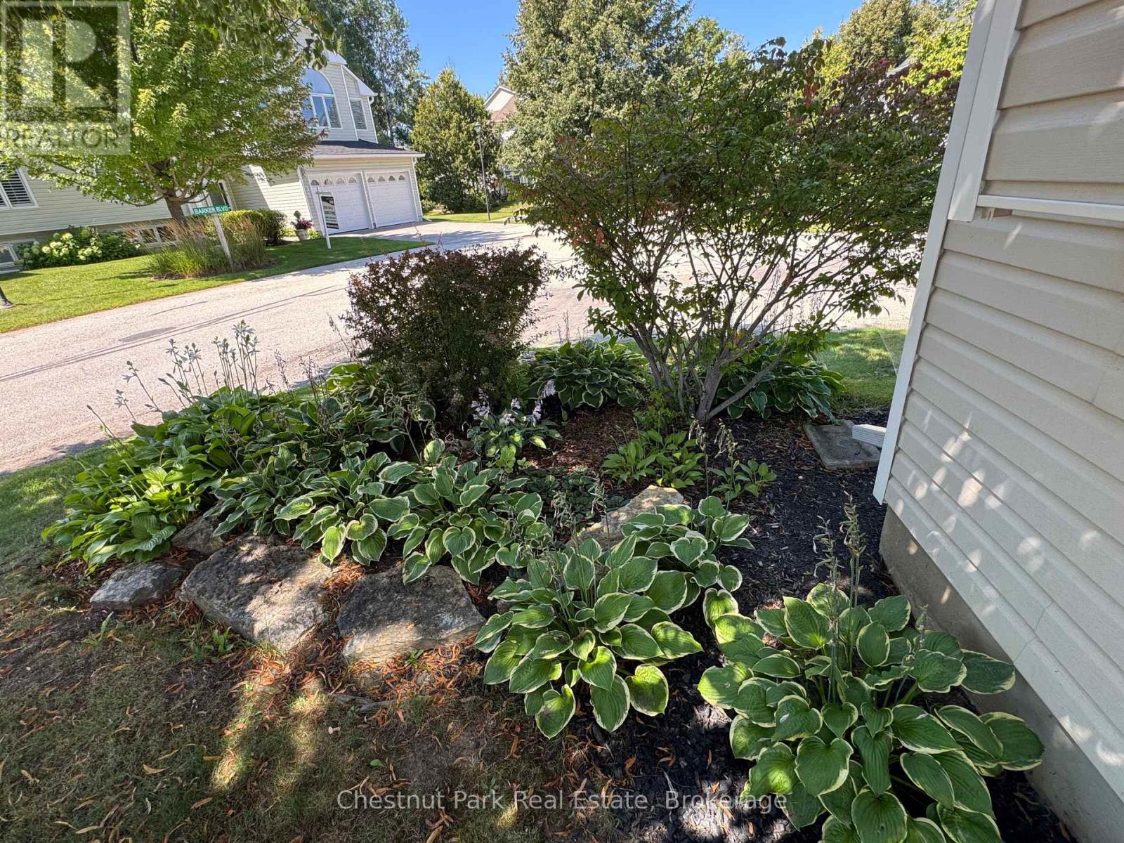 40 BARKER BOULEVARD - 30