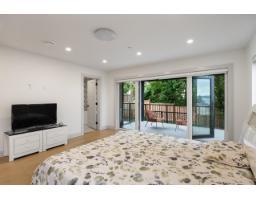 952 Parker Street, White Rock, BC V4B4R4 Photo 25