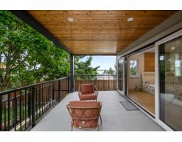 952 Parker Street, White Rock, BC V4B4R4 Photo 38