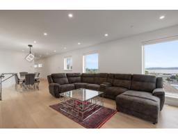 952 Parker Street, White Rock, BC V4B4R4 Photo 6