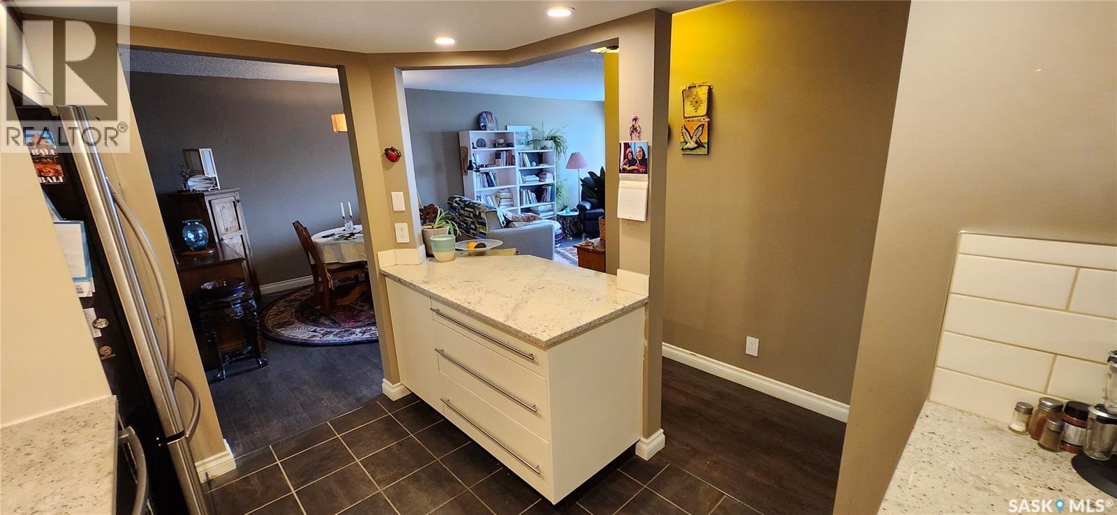 #1007 311 6th AVENUE N - Image 4