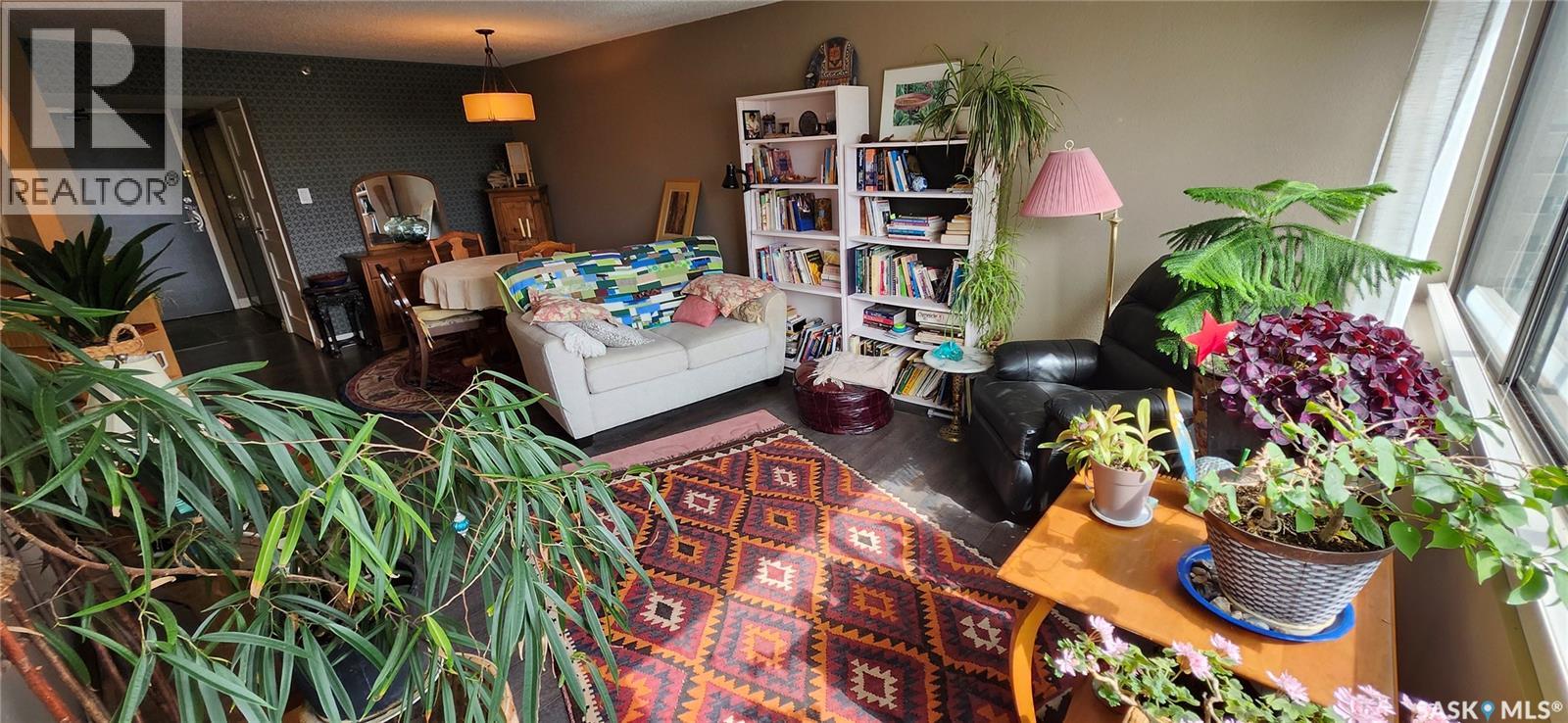 #1007 311 6th AVENUE N - 8
